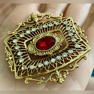 Bejeweled RUBY RED and GOLD Glam Gaudy Shiny Vintage HAT PIN